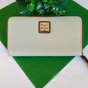 Dooney & Bourke Cream Wallet